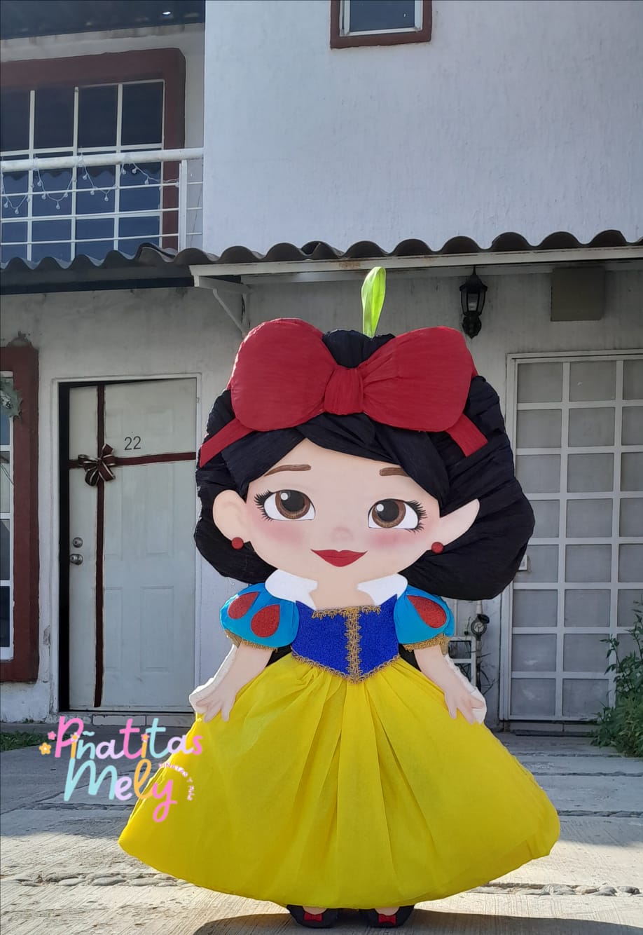 Piñata Blanca Nieves